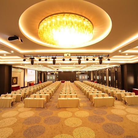 Ramada Plaza By Wyndham Konya Hotel Exterior photo