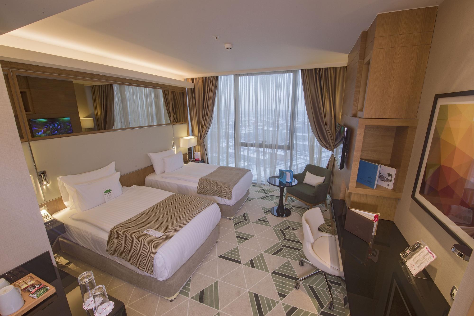 Ramada Plaza By Wyndham Konya Hotel Exterior photo