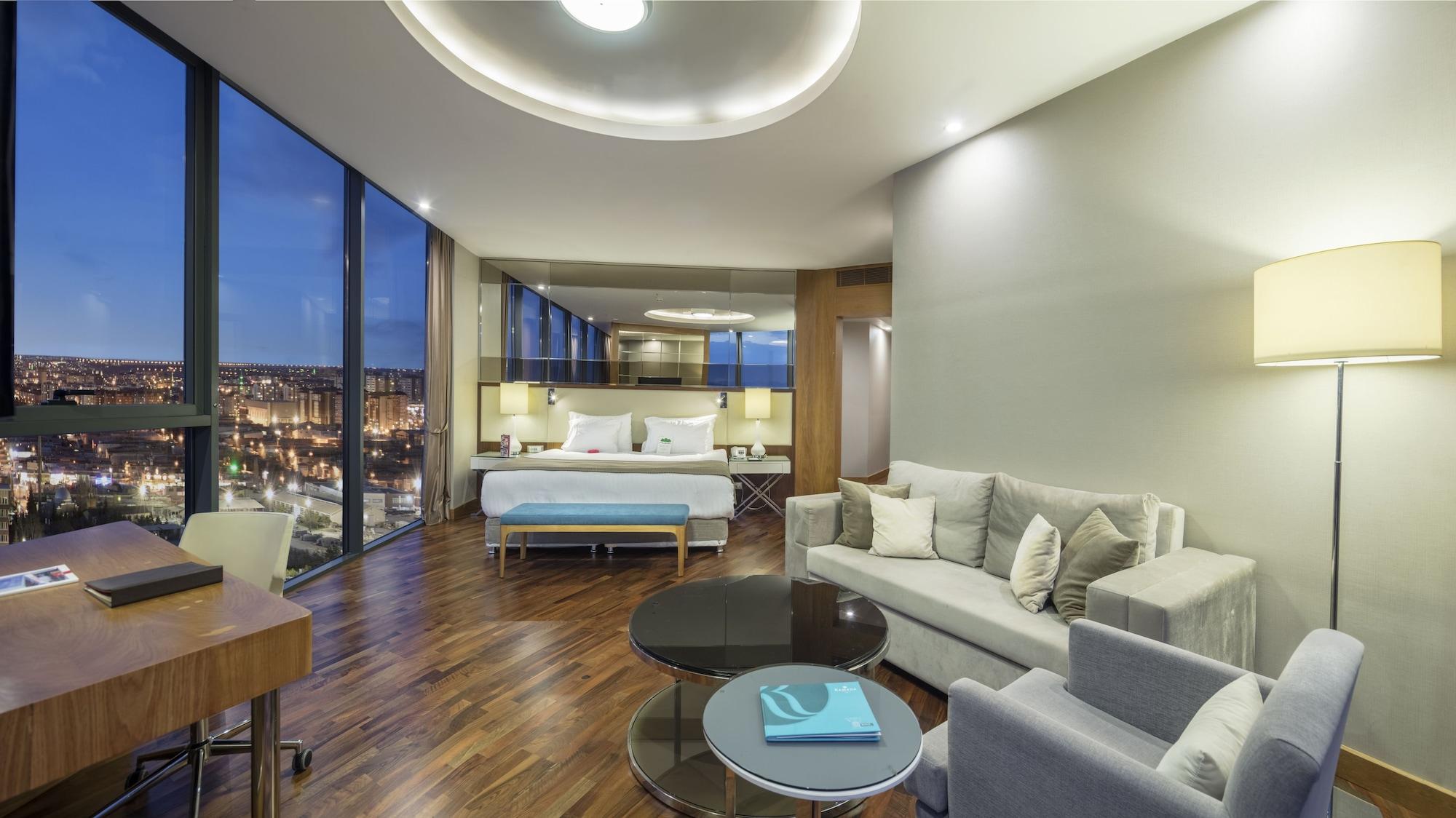 Ramada Plaza By Wyndham Konya Hotel Exterior photo