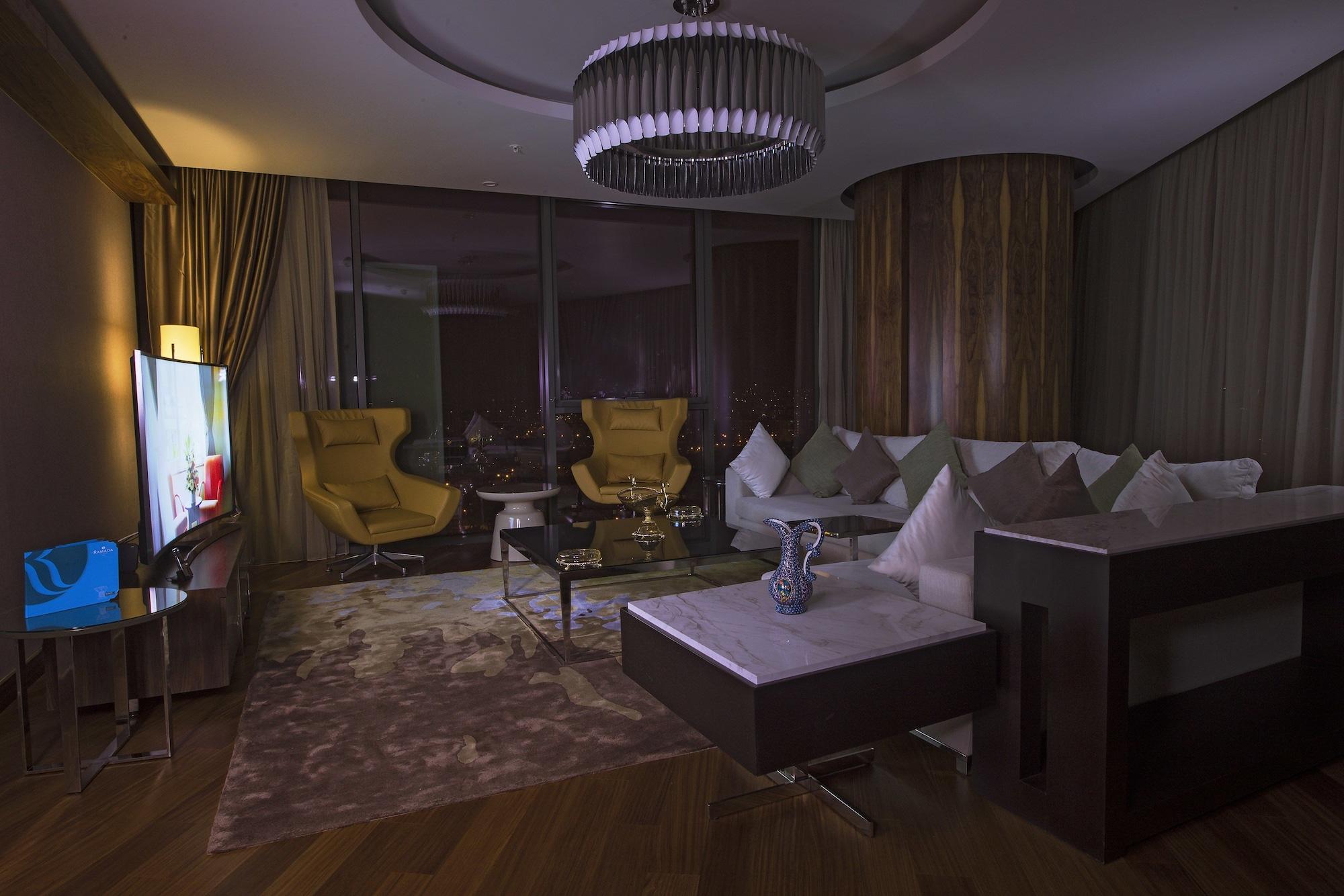 Ramada Plaza By Wyndham Konya Hotel Exterior photo