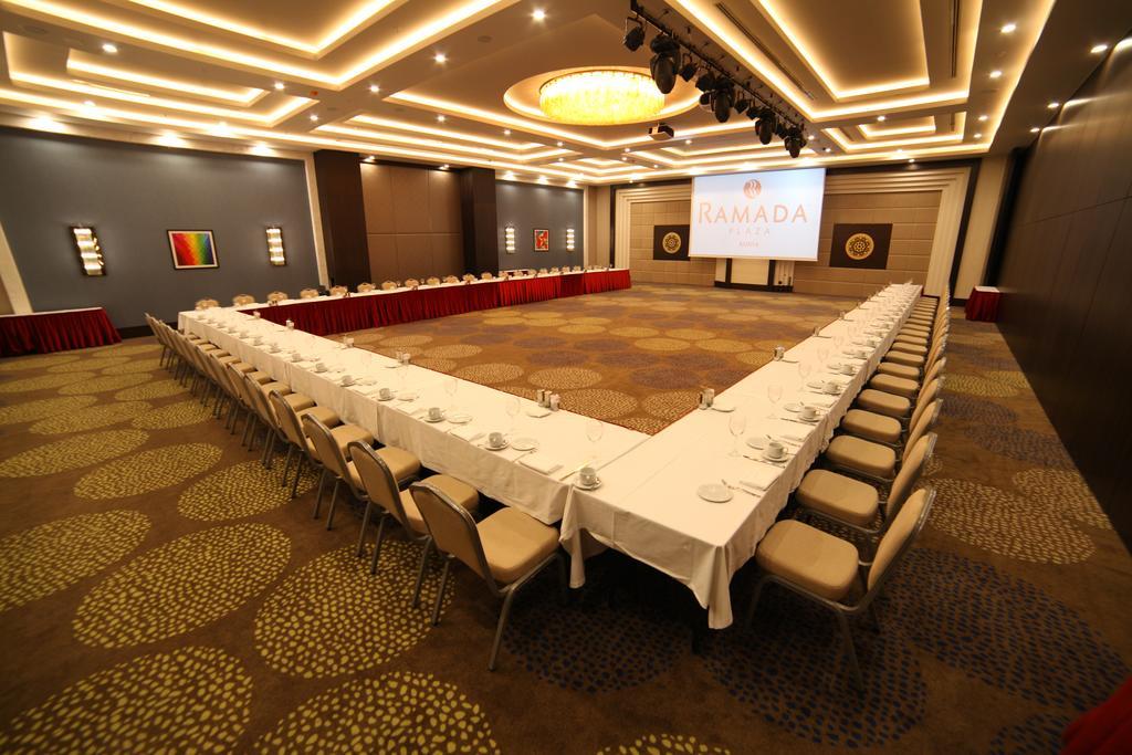 Ramada Plaza By Wyndham Konya Hotel Exterior photo